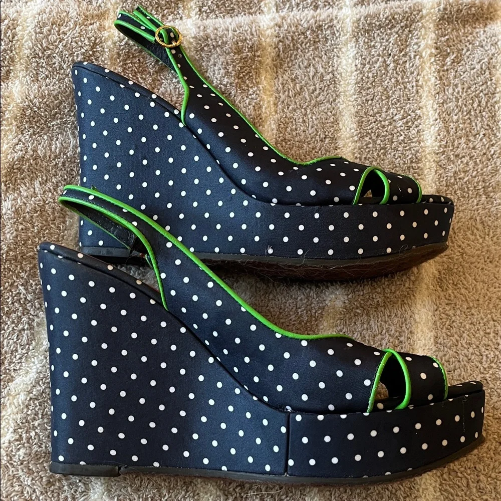 Lilly Pulitzer Navy and Green Polka Dot Heels - Picture 3 of 3